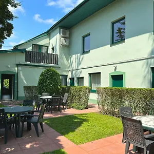 Irisz Panzio Gasthof Budapest